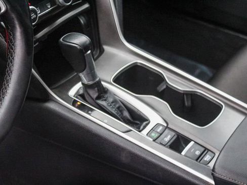 Used 2022 Honda Accord Sport image 26