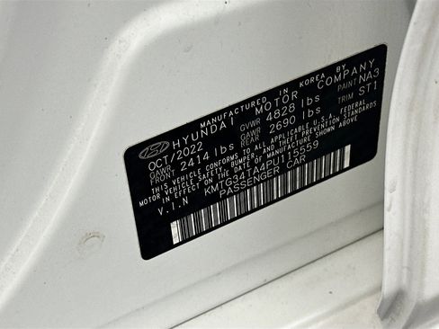 Used 2023 Genesis G70 2.0T w/ Sport Prestige Package image 12