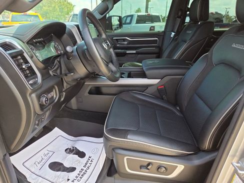 Used 2023 RAM 1500 Laramie RWD image 21