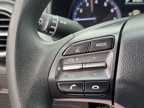 Certified 2021 Hyundai Kona SE AWD/4WD image 16