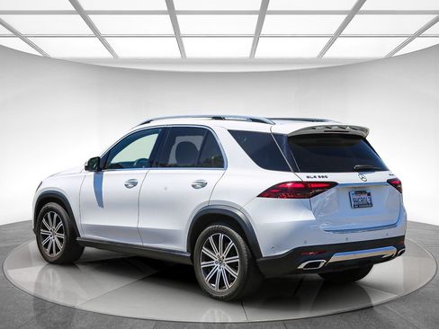 Used 2024 Mercedes-Benz GLE 350 4MATIC image 2
