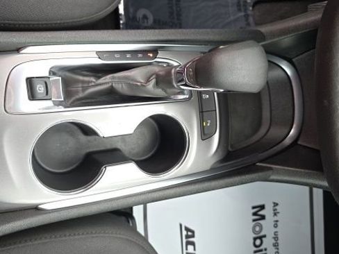 Used 2025 Chevrolet Malibu LT image 17