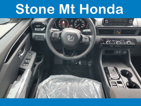 New 2025 Honda Pilot Sport image 16