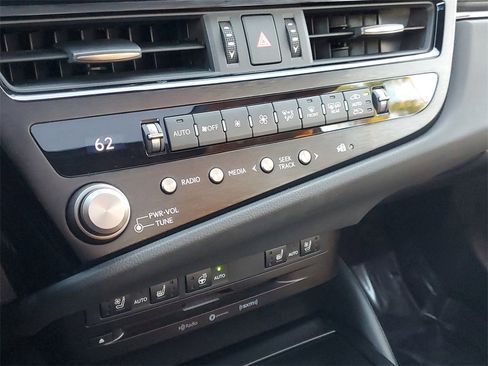 Used 2022 Lexus ES 350 w/ Premium Package image 27