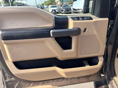 Used 2015 Ford F150 XLT RWD image 10