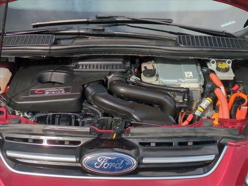 Used 2017 Ford C-MAX Energi Titanium image 22