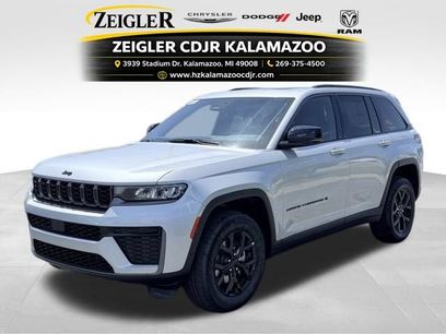 New 2026 Jeep Grand Cherokee Altitude