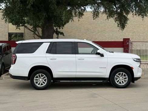 Used 2024 Chevrolet Tahoe LT RWD image 3