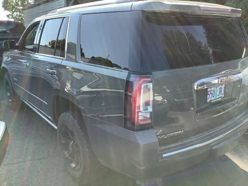Used 2017 GMC Yukon Denali AWD/4WD image 3