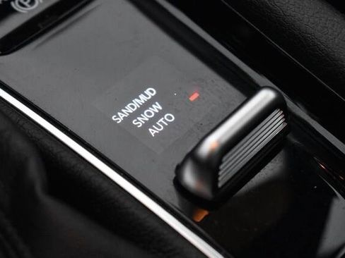 Used 2025 Jeep Compass Limited w/ Elite Group AWD/4WD image 30