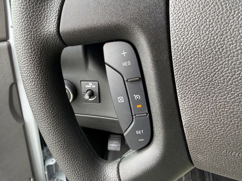 New 2025 Chevrolet Express 3500 w/ Power Convenience Package image 19