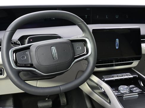 New 2026 Lincoln Nautilus Reserve w/ Jet Appearance Package image 12