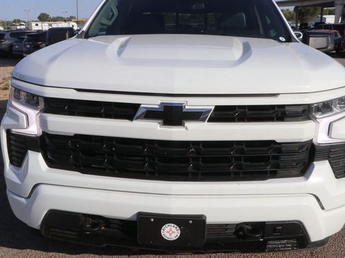 Used 2024 Chevrolet Silverado 1500 RST w/ Convenience Package II AWD/4WD image 2