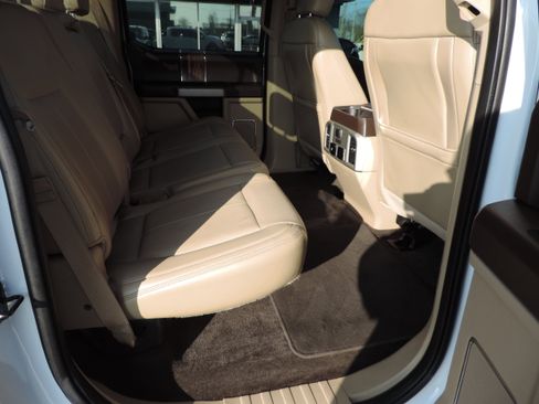 Used 2018 Ford F150 Lariat w/ Equipment Group 502A Luxury image 18