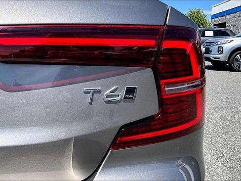 Used 2019 Volvo S60 T6 Momentum w/ Premium Package AWD/4WD image 24