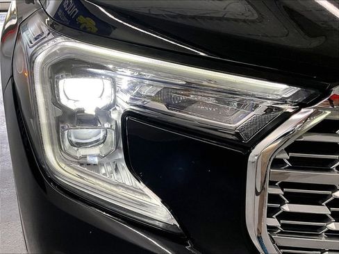 Used 2023 GMC Terrain Denali w/ Black Diamond Edition AWD/4WD image 30
