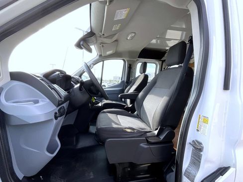 Used 2018 Ford Transit 250 130 Low Roof w/ Exterior Upgrade Package RWD image 11