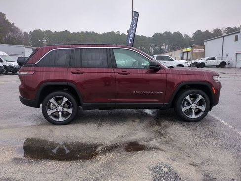 New 2026 Jeep Grand Cherokee Limited w/ Luxury Tech Group II image 2