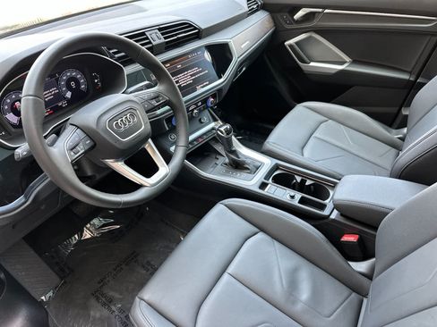 Used 2025 Audi Q3 2.0T Premium w/ Convenience Package AWD/4WD image 11