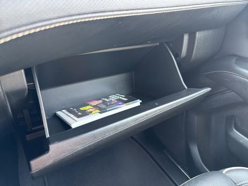 Used 2024 GMC Yukon SLT image 33