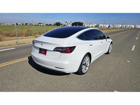Used 2018 Tesla Model 3 Long Range image 7