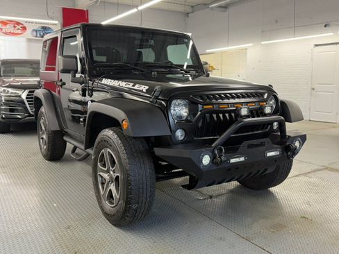 Used 2015 Jeep Wrangler Sport w/ Quick Order Package 24S AWD/4WD image 4