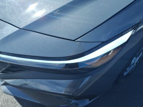 Used 2026 Hyundai Elantra Hybrid FWD image 10