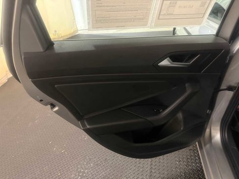 Certified 2022 Volkswagen Jetta Sport image 23