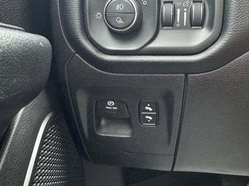 Used 2019 RAM 1500 Big Horn AWD/4WD image 15