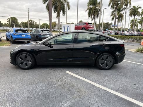 Used 2023 Tesla Model 3 Standard Range image 5