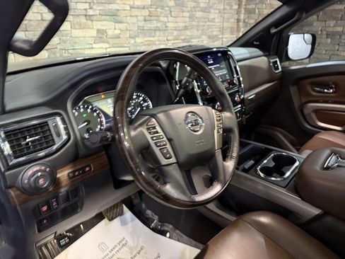 Used 2020 Nissan Titan Platinum Reserve w/ Moonroof Package image 12