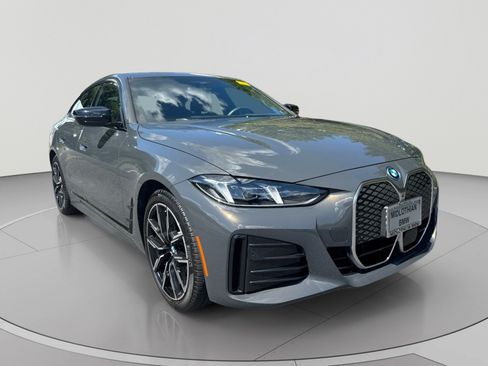 Used 2025 BMW i4 xDrive40i w/ M Sport Package AWD/4WD image 3