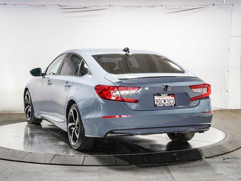 Used 2022 Honda Accord Sport image 2
