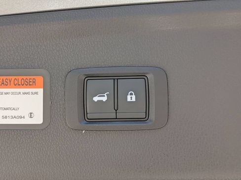 Used 2025 Mitsubishi Eclipse Cross AWD image 14