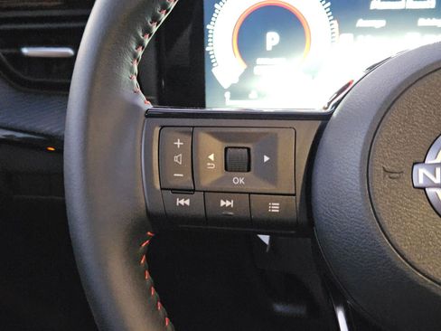 New 2026 Nissan Kicks SR AWD/4WD image 14