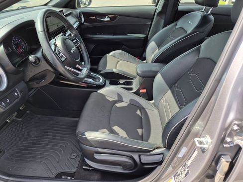 Used 2024 Kia Forte GT-Line FWD image 14