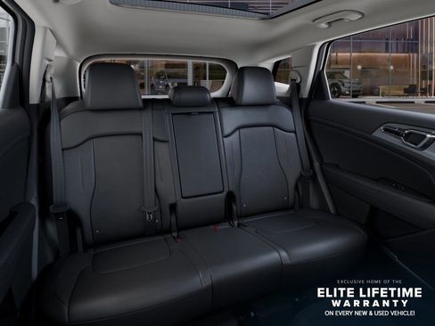 New 2026 Kia Sportage EX FWD image 17