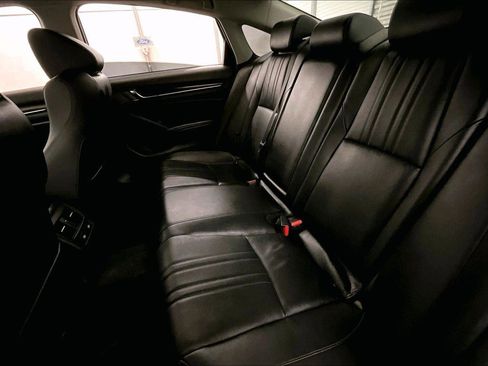 Used 2022 Honda Accord Touring image 25