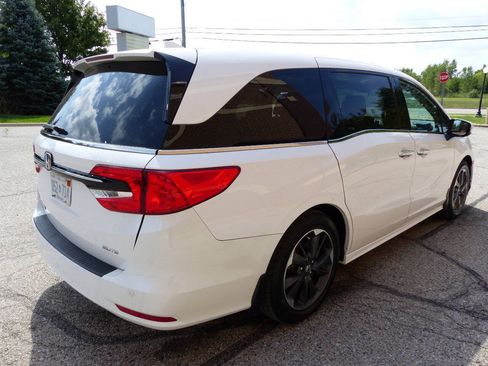 Used 2024 Honda Odyssey Elite image 12