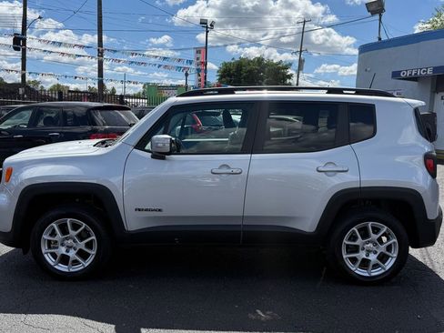 Used 2021 Jeep Renegade Limited image 2
