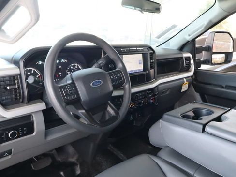 Used 2023 Ford F350 XL AWD/4WD image 18