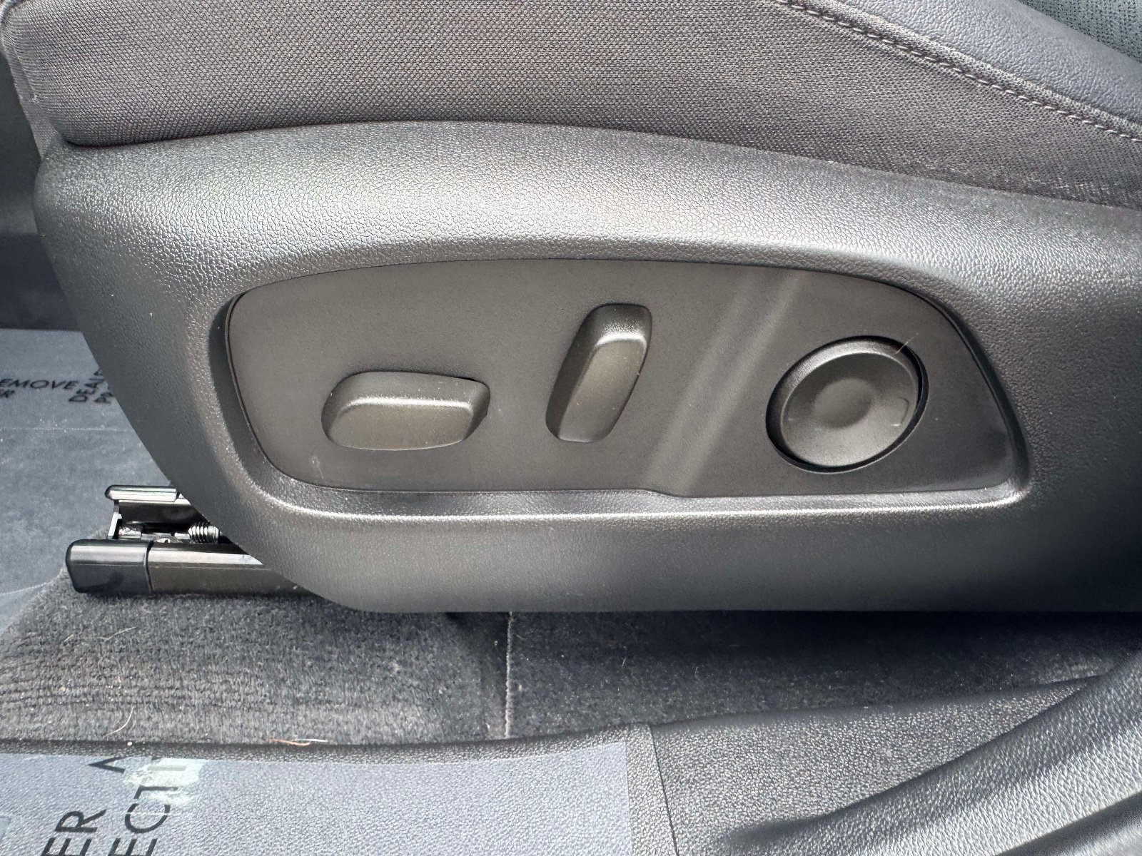 Used 2025 Chevrolet Equinox LT w/ Convenience Package II AWD/4WD image 26