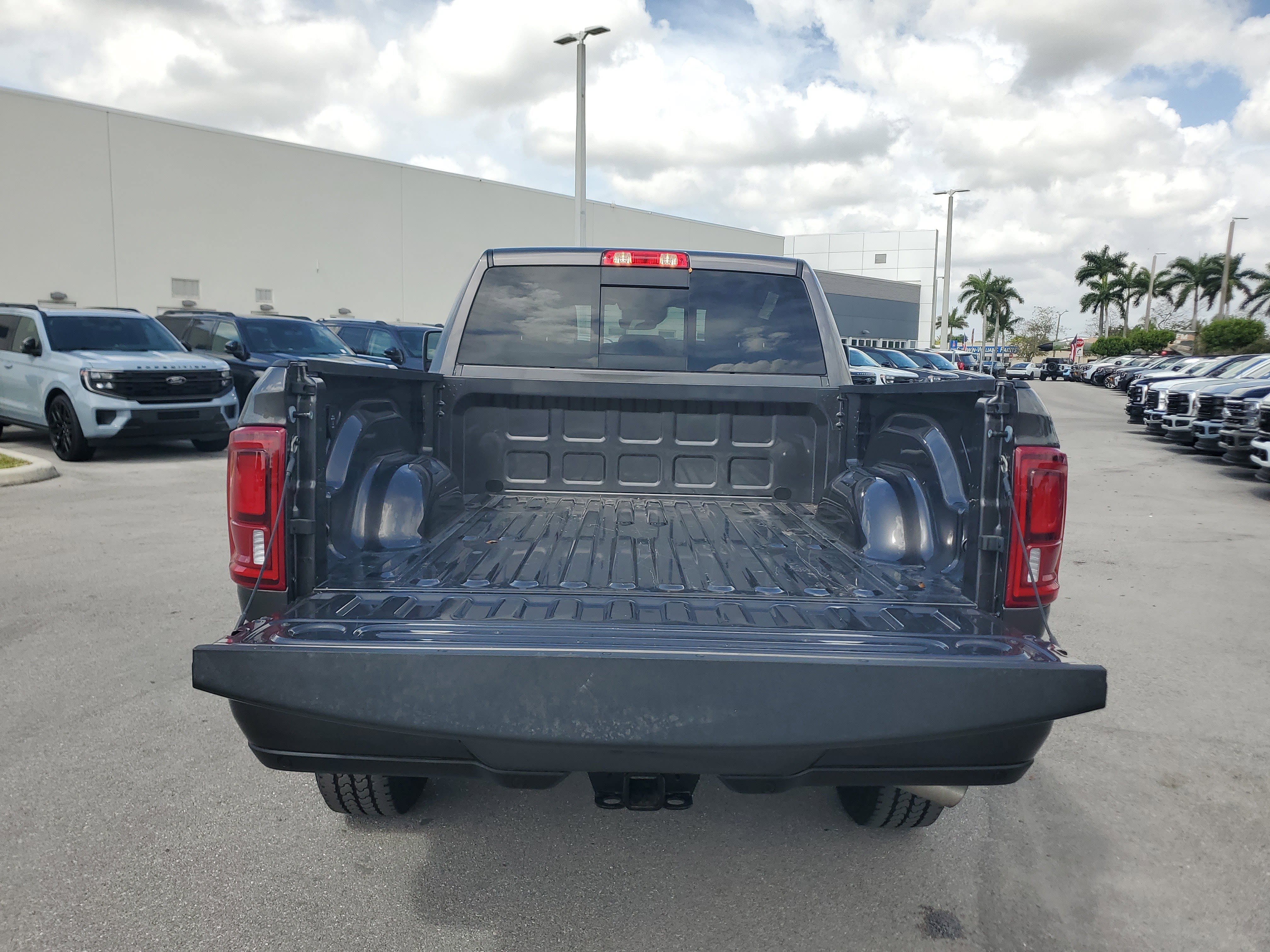 Used 2026 RAM 2500 Laramie AWD/4WD image 30
