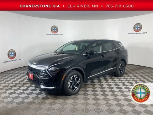 Certified 2025 Kia Sportage LX AWD/4WD image 1