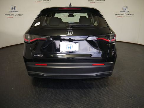 Certified 2023 Honda HR-V LX image 5