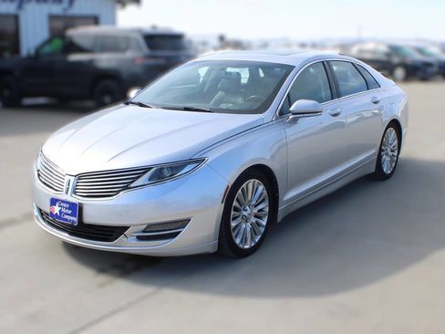 Used 2013 Lincoln MKZ image 1