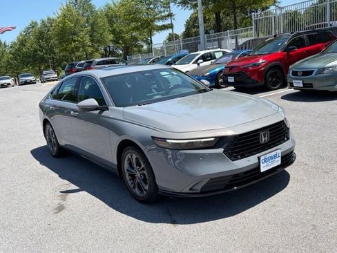 Certified 2024 Honda Accord EX-L image 2