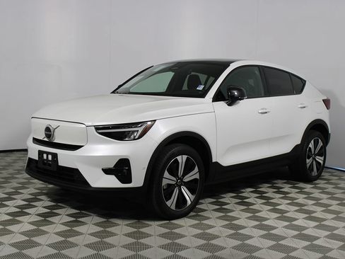 Used 2023 Volvo C40 P8 Recharge Plus AWD/4WD image 32