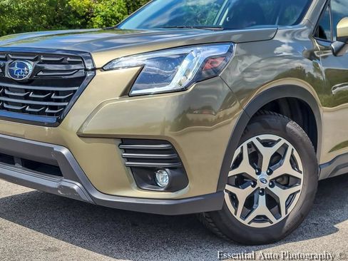 Used 2024 Subaru Forester Premium AWD/4WD image 3