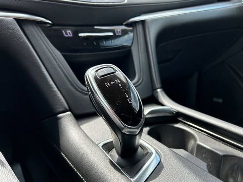 Used 2019 Cadillac XT5 Premium Luxury AWD/4WD image 38